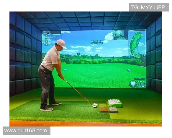 足球明星旅行包：畅享球场之外的精彩旅程与时尚风采